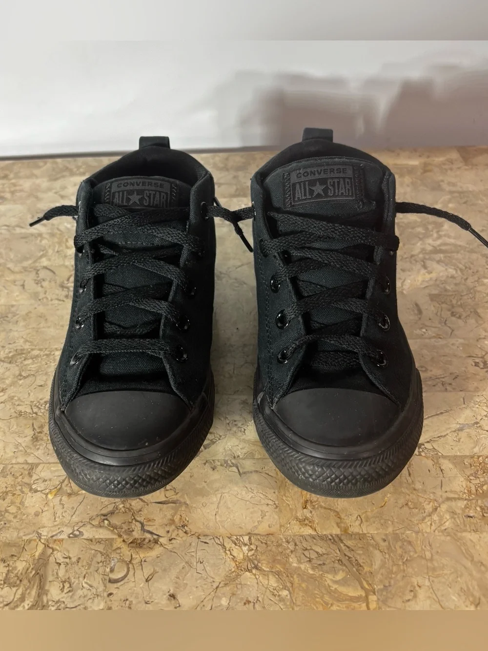 Youth Kids Black All Star Converse (A01702F) Size 3